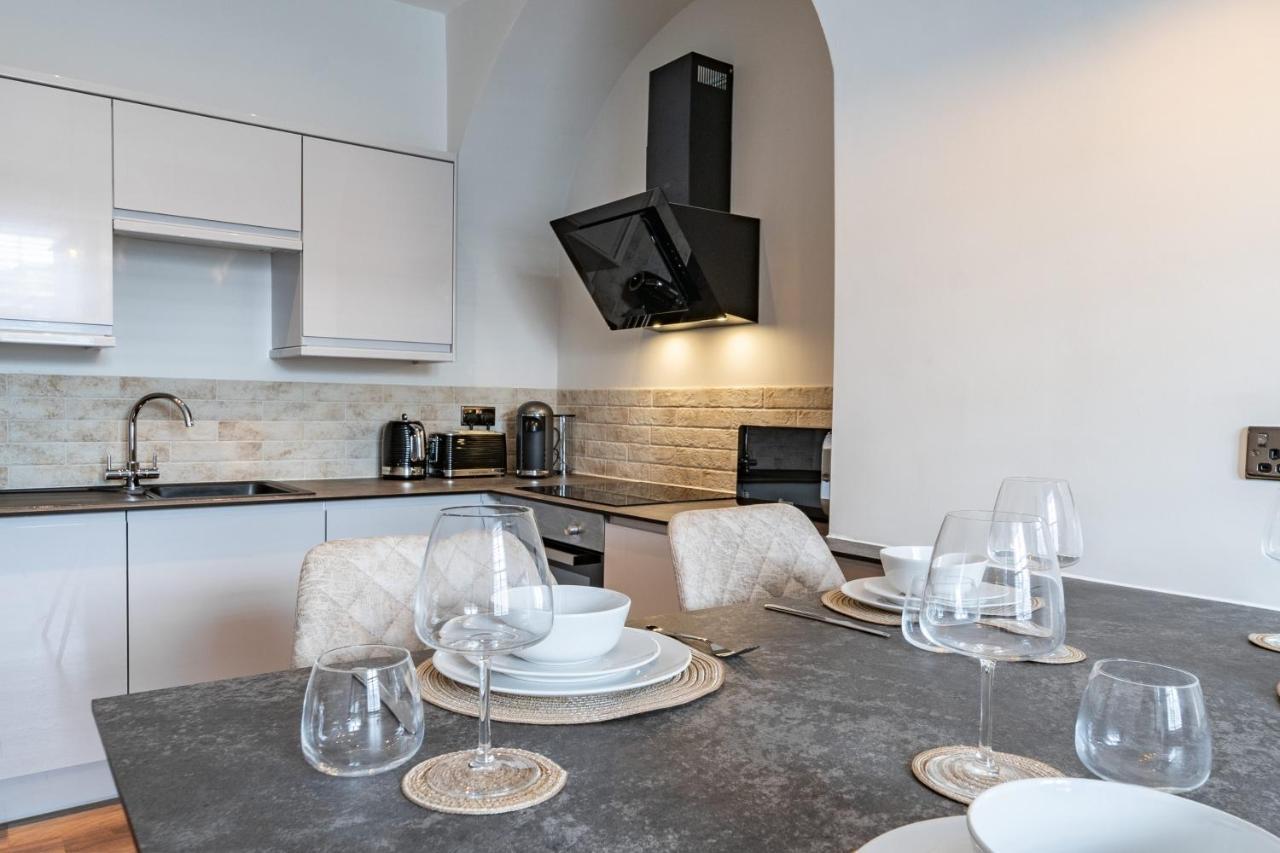 Watergate Penthouse - New 2 Bed Luxury Apartment In City Centre Chester Kültér fotó