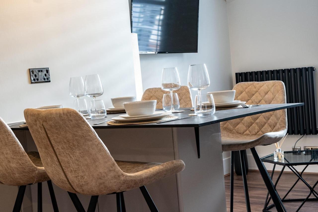 Watergate Penthouse - New 2 Bed Luxury Apartment In City Centre Chester Kültér fotó